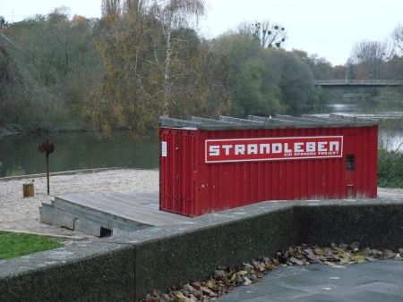 Hannover, Zusammenfluss von Ihme und Leine bei Linden, Strand, November